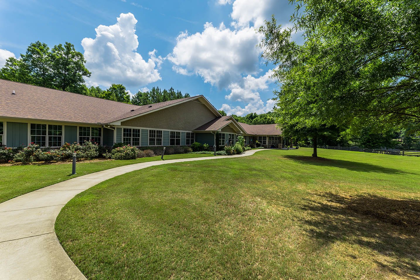 Cedarhurst of Canton - Outdoor Space 2