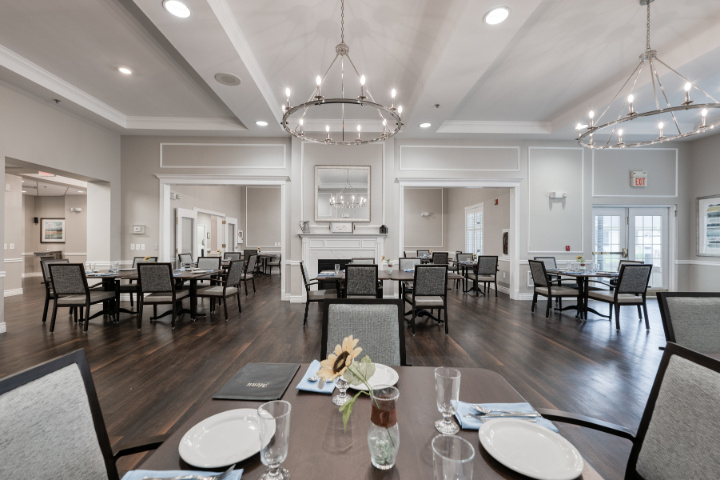 Cedarhurst of Granite City - Dining Room