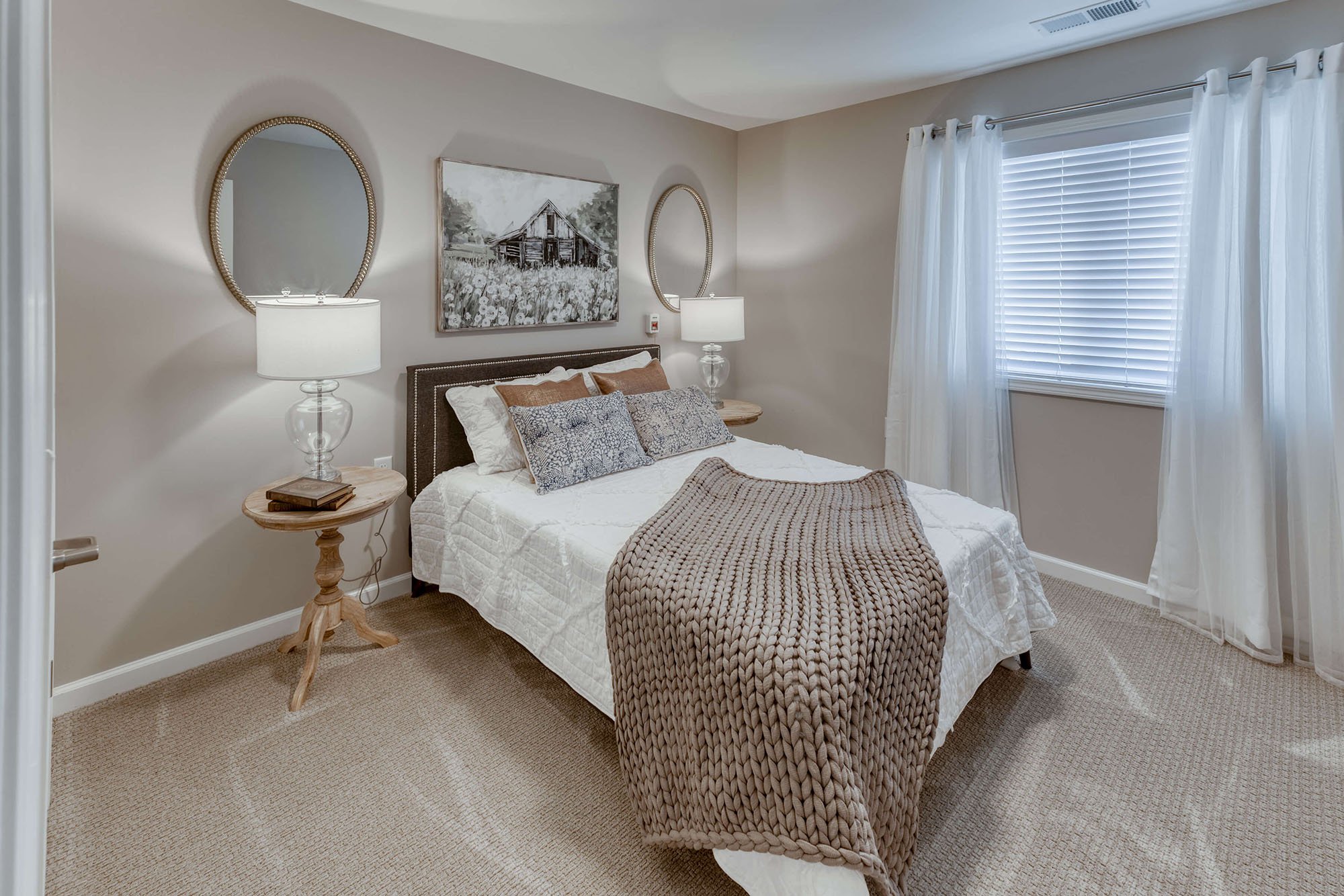 Cedarhurst of Lebanon Apartment Bedroom