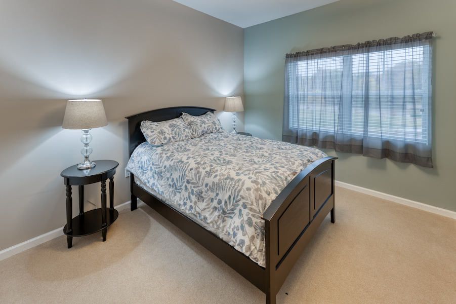 Cedarhurst of St Charles - Apartment Bedroom